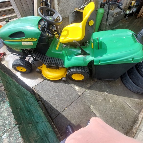 John deere ride mower used - deere, on