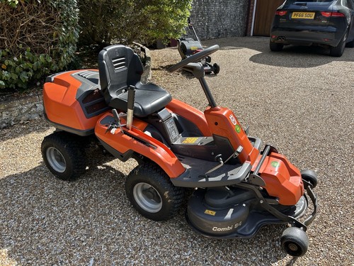 Husquavarna ride mower - on,