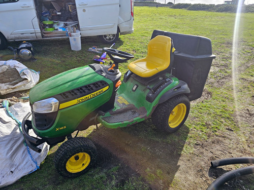 John deere x165 petrol - deere,
